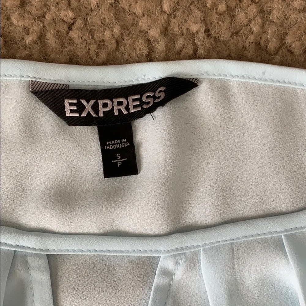 Express Blouse - Picture 2 of 4